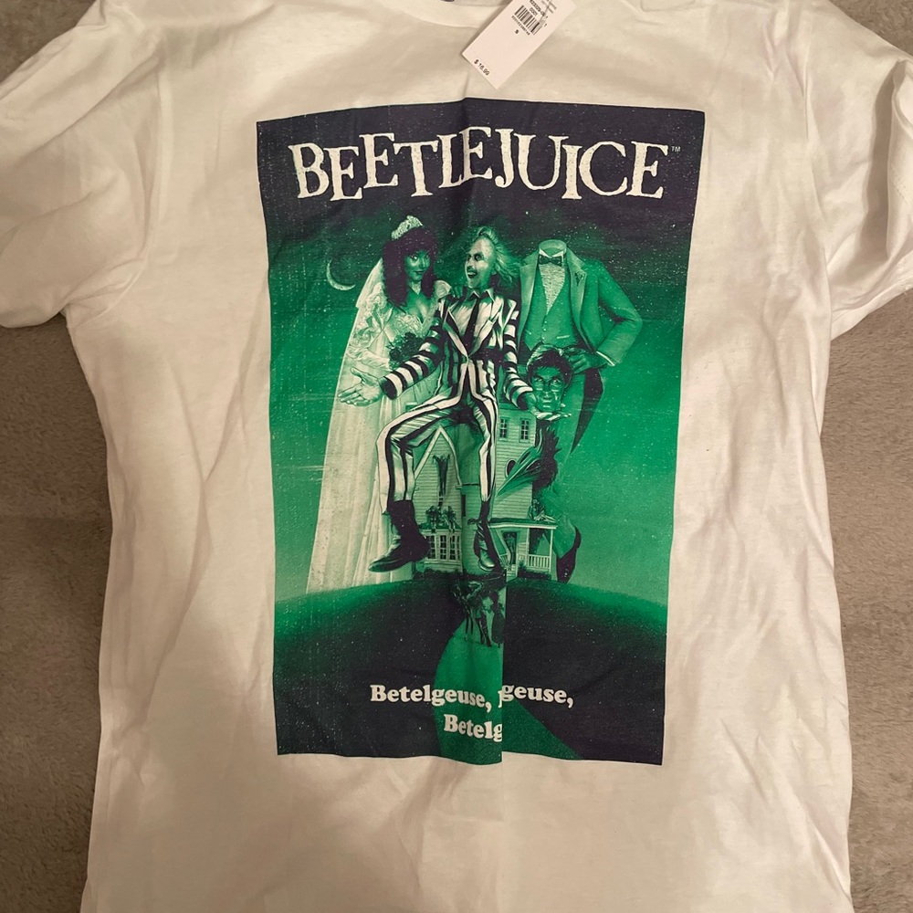 Old navy women beetle juice shirt